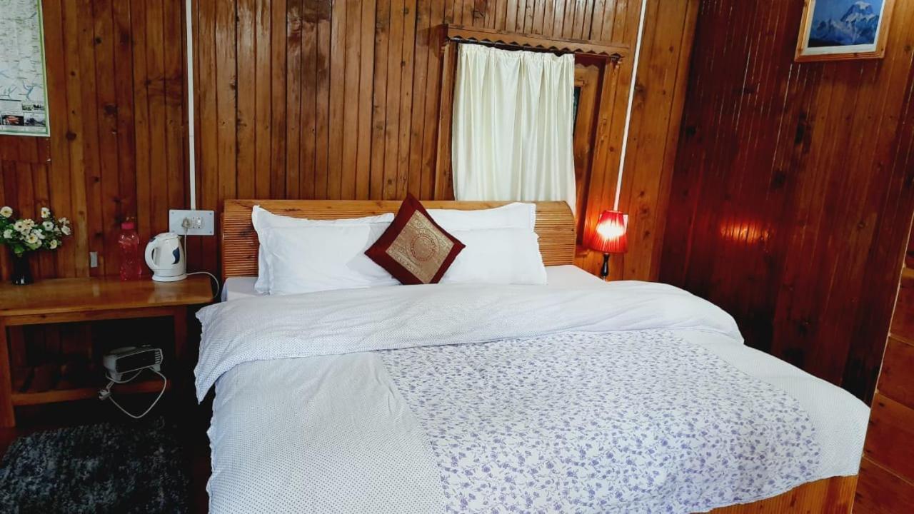 Ishan Log Huts-A Boutique Home Stay Banjār Exterior photo