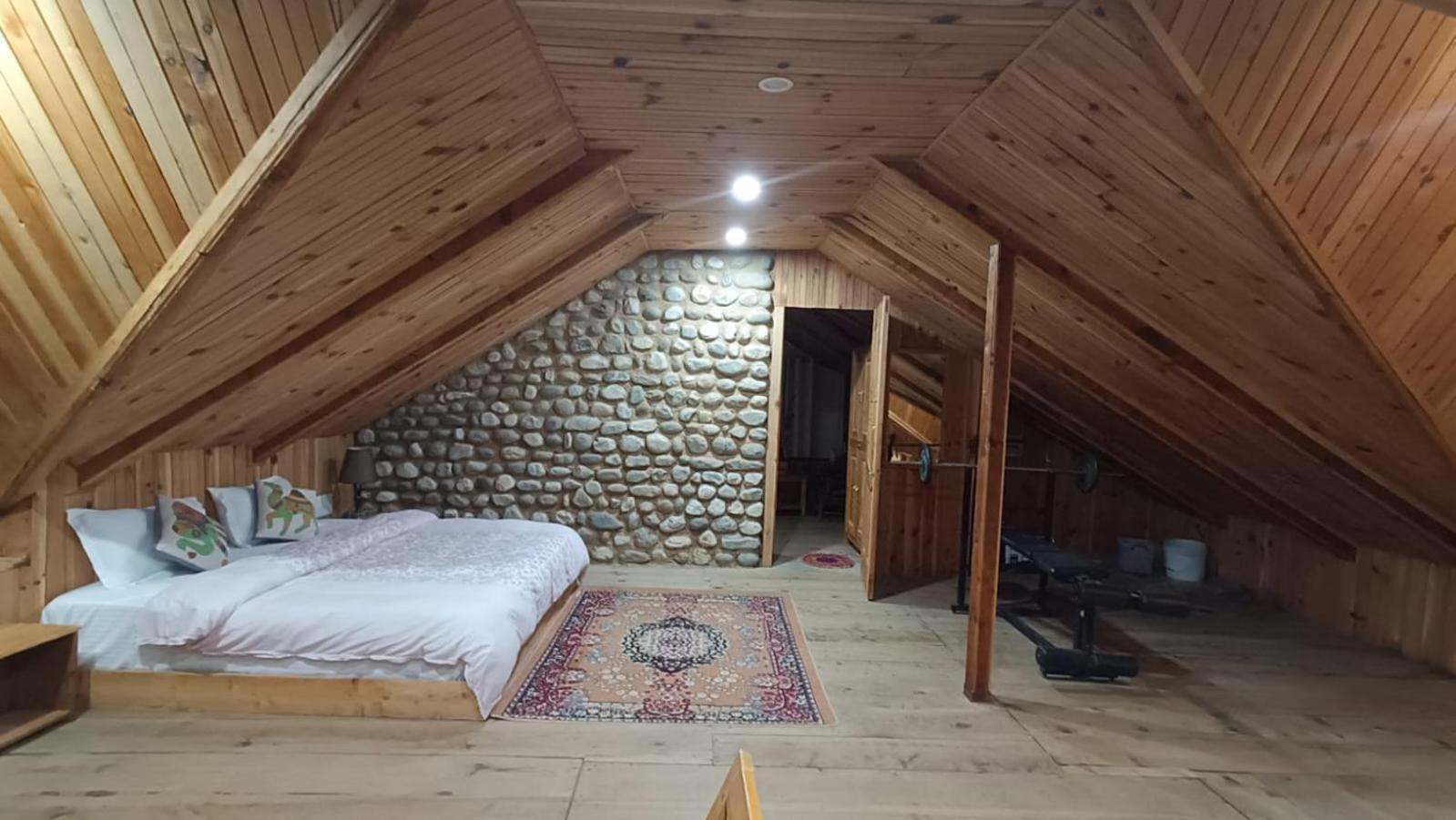 Ishan Log Huts-A Boutique Home Stay Banjār Exterior photo