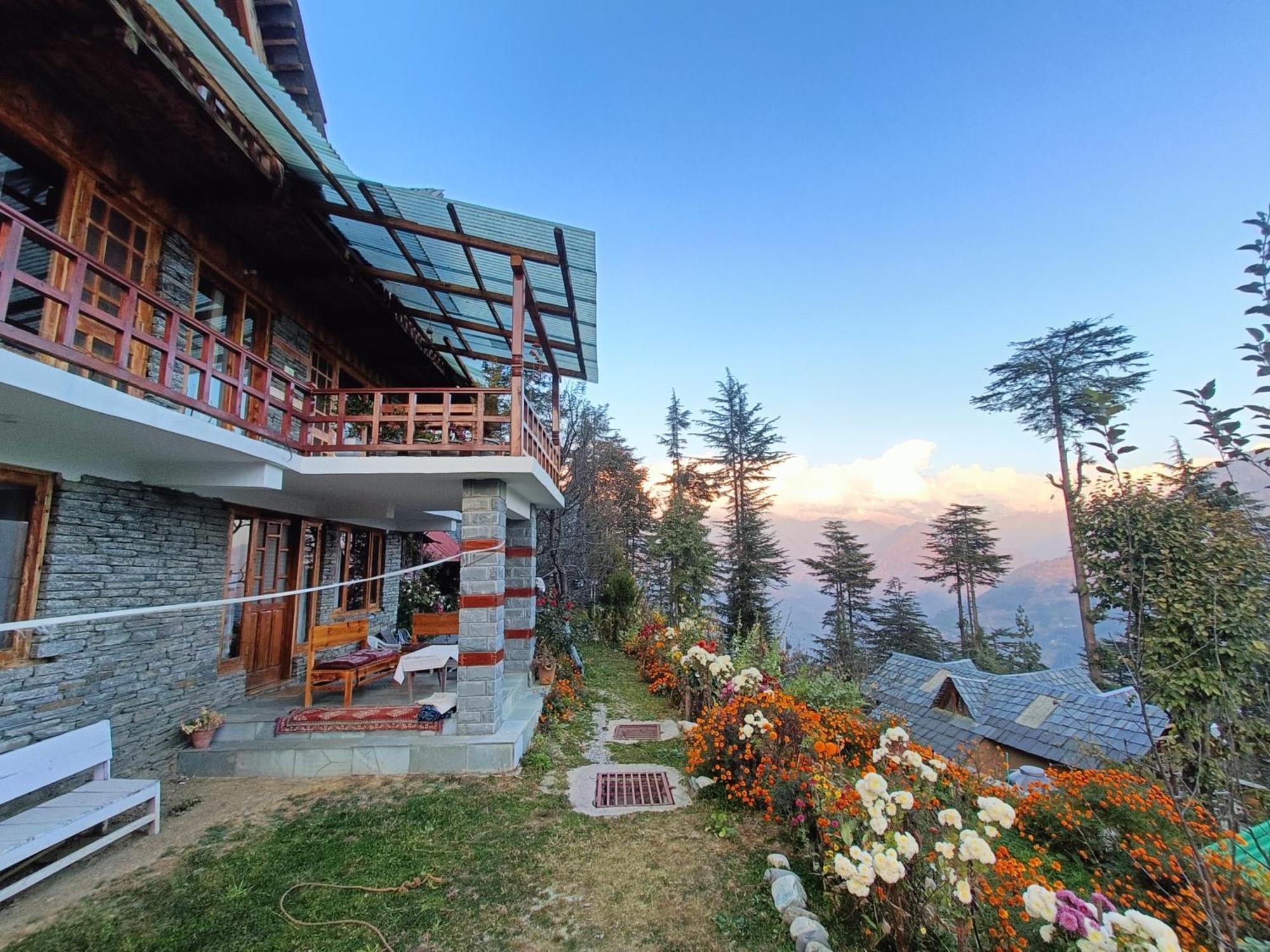 Ishan Log Huts-A Boutique Home Stay Banjār Exterior photo