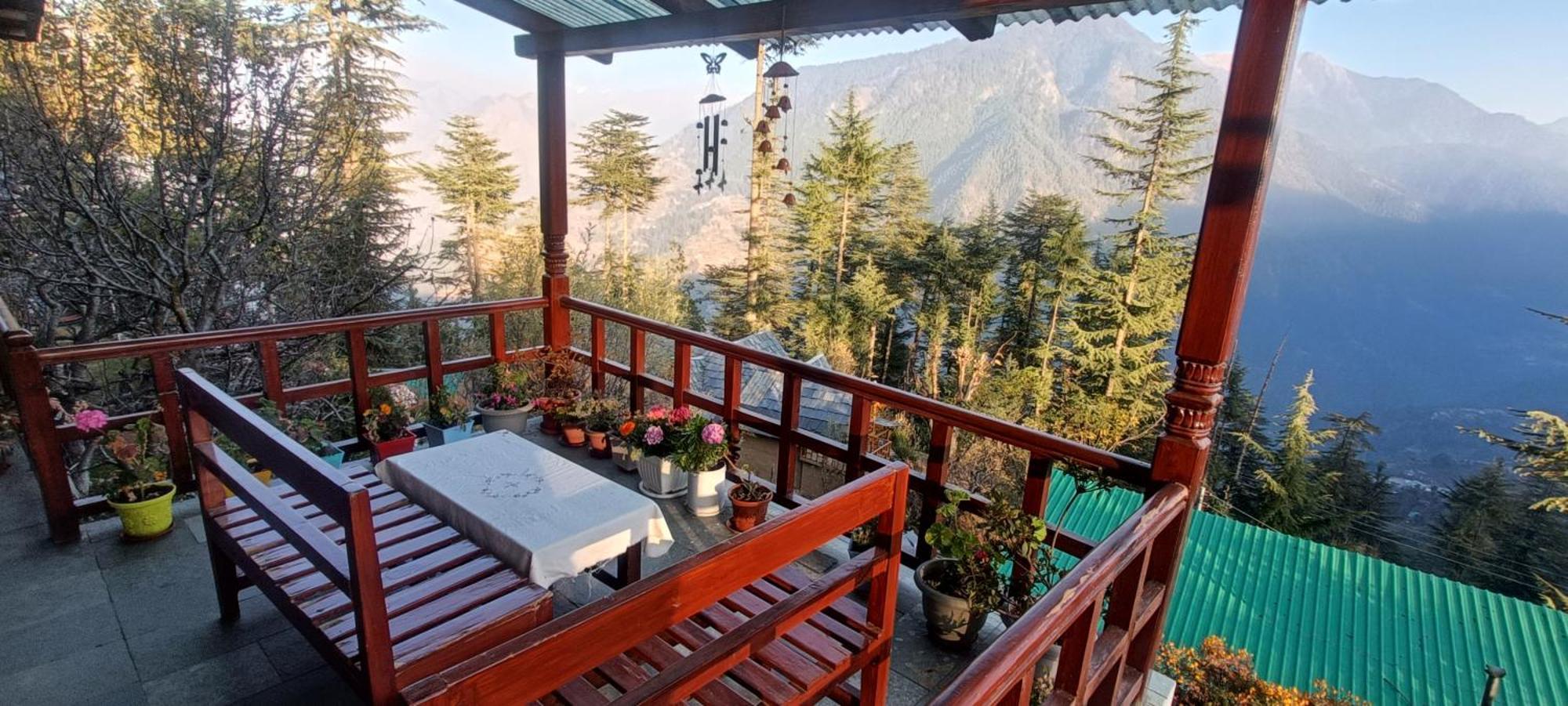 Ishan Log Huts-A Boutique Home Stay Banjār Exterior photo