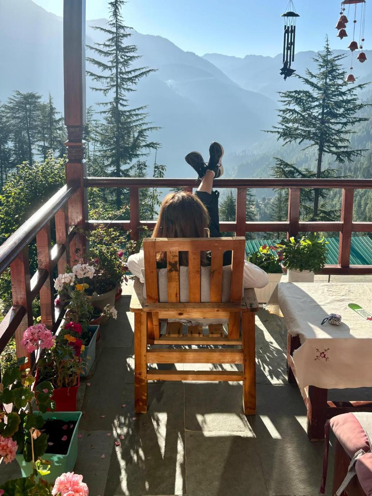 Ishan Log Huts-A Boutique Home Stay Banjār Exterior photo